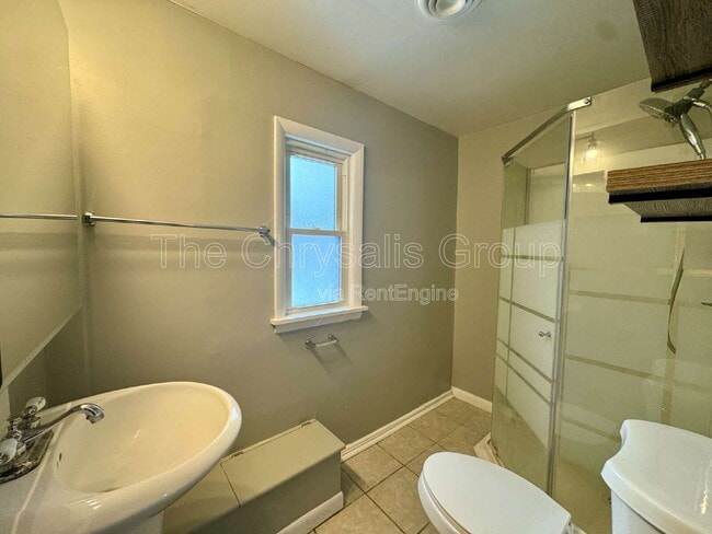 Building Photo - 124 W 3rd St