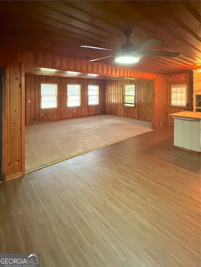 Building Photo - 150 Corinth Poseyville Rd