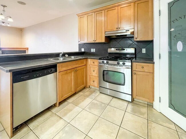 Photo du bâtiment - 2.0 bedroom in Calgary Alberta T2V 0H1