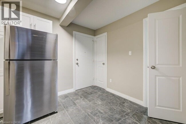 Photo du bâtiment - 82 Elgin St S