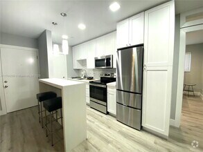 Building Photo - 7901 SW 64th Ave