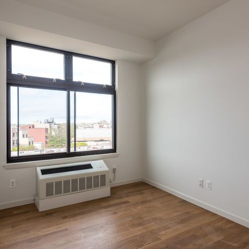 Building Photo - 618 Bushwick Ave