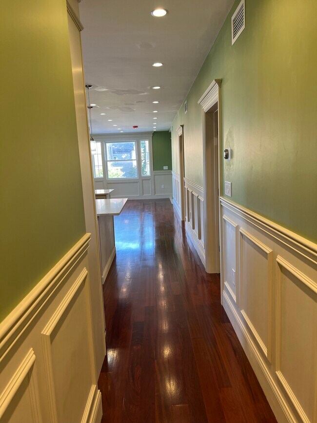 33 Robinson St Unit 1, Boston, MA 02122 Condo for Rent in Boston, MA