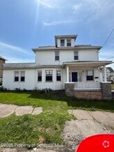 Building Photo - 510 Cherry St