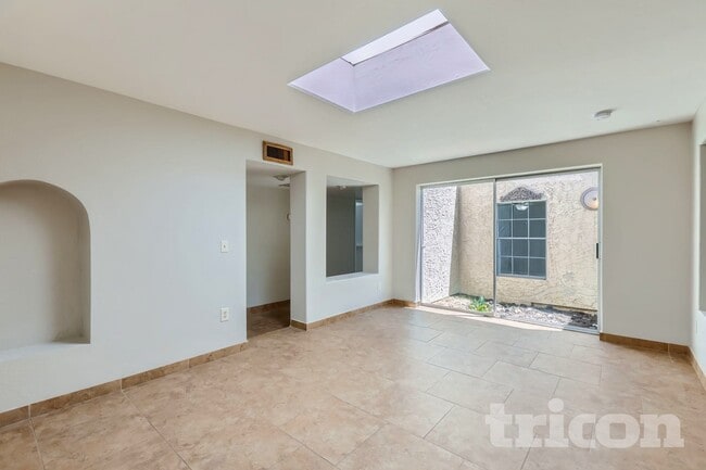 Foto del edificio - 3031 W Mercer Ln