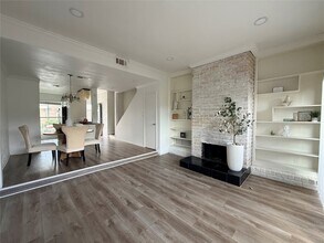 Building Photo - 7700 Creekbend Dr