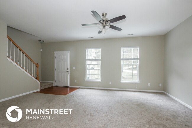 Foto del edificio - 5607 Falls Ridge Ln