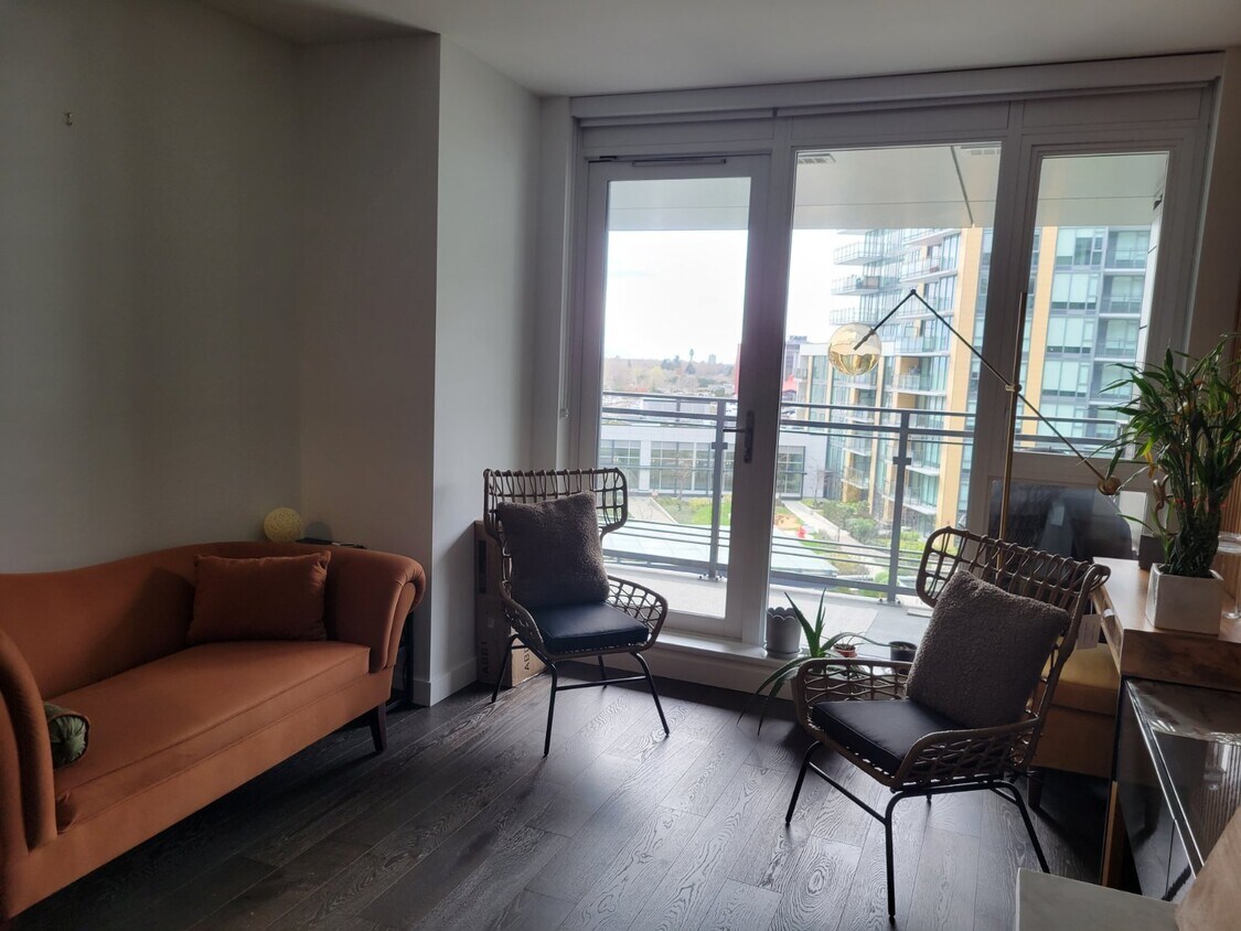 Photo du bâtiment - 8199 Capstan Way