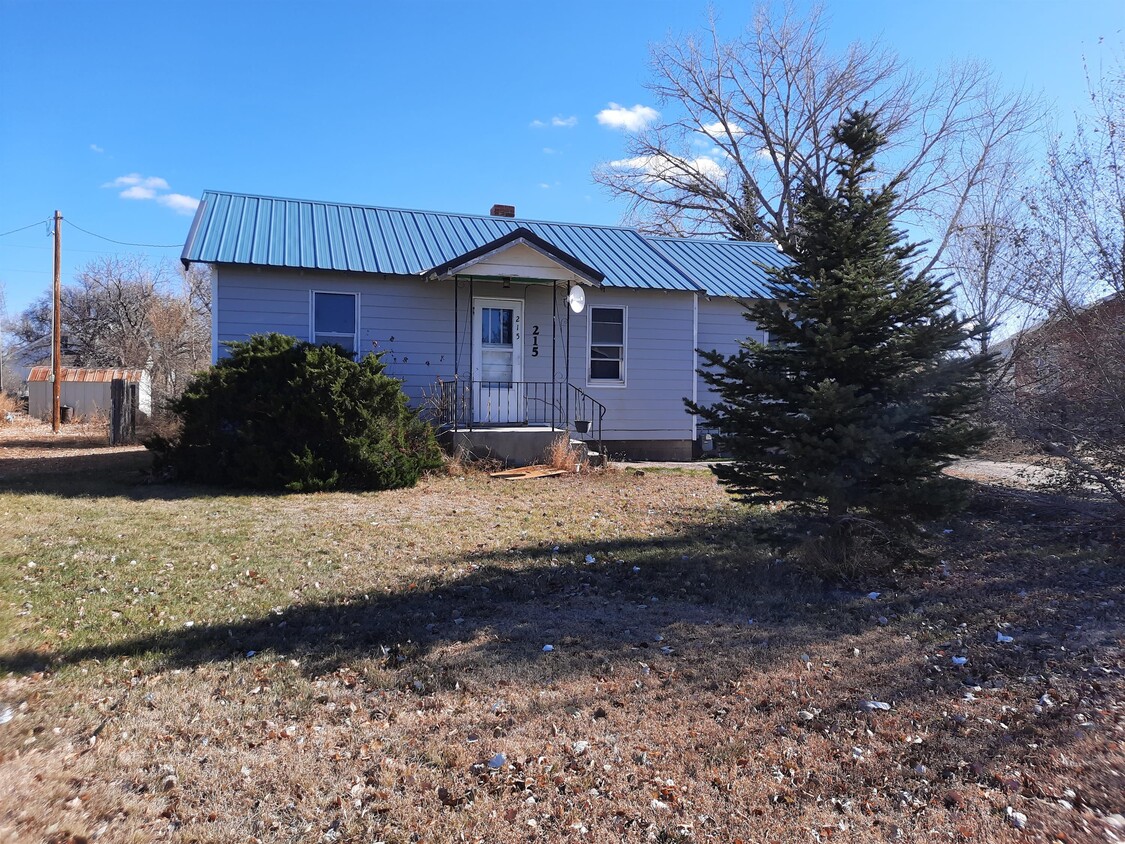 215 S Main St, Burns, WY 82053 House Rental in Burns, WY