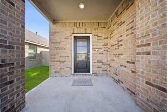 Building Photo - 6304 Barrington Clf Trl