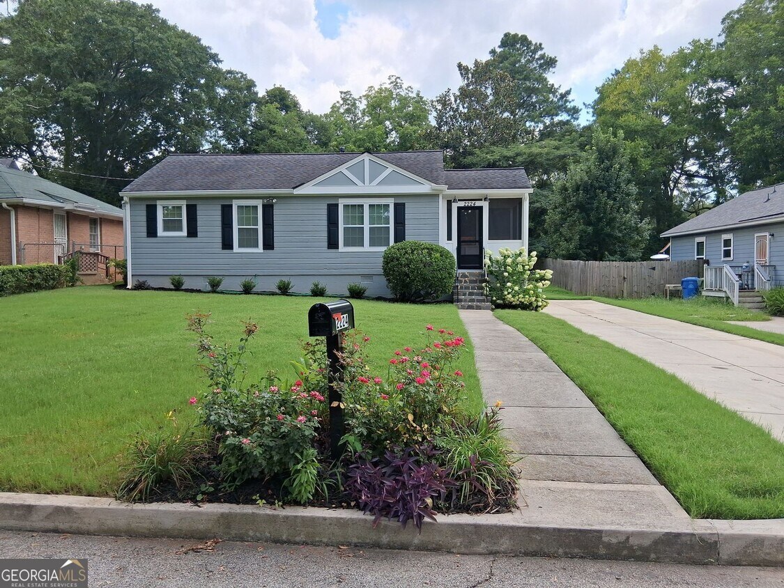 Foto principal - 2224 Baker Terrace NW