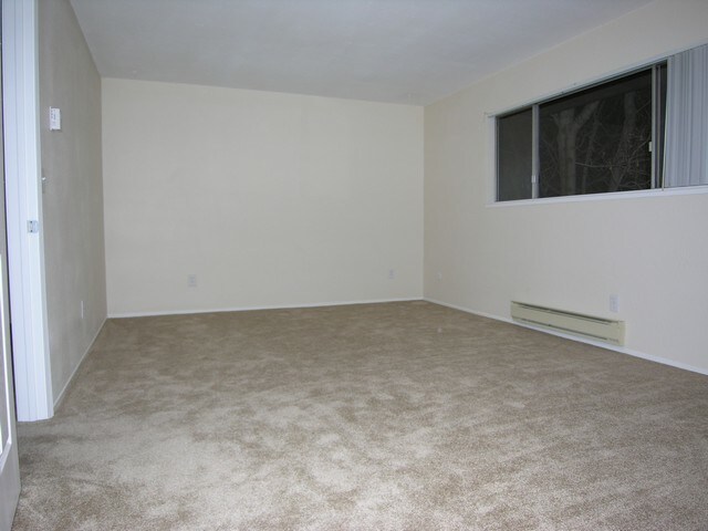 Bedroom - 1891 Bellomy St