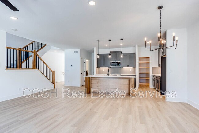 Foto del edificio - 8449 W 37th Ct N