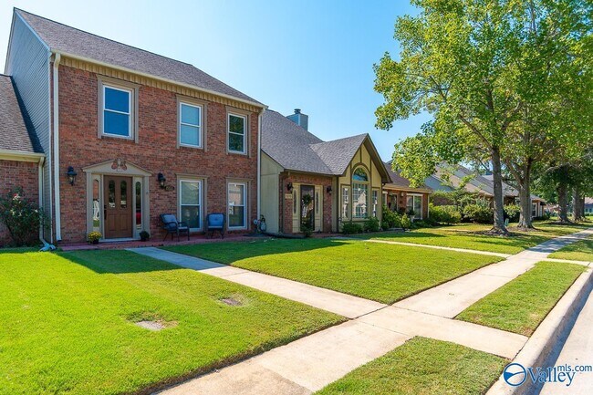 Foto del edificio - 1555 River Bend Pl SE