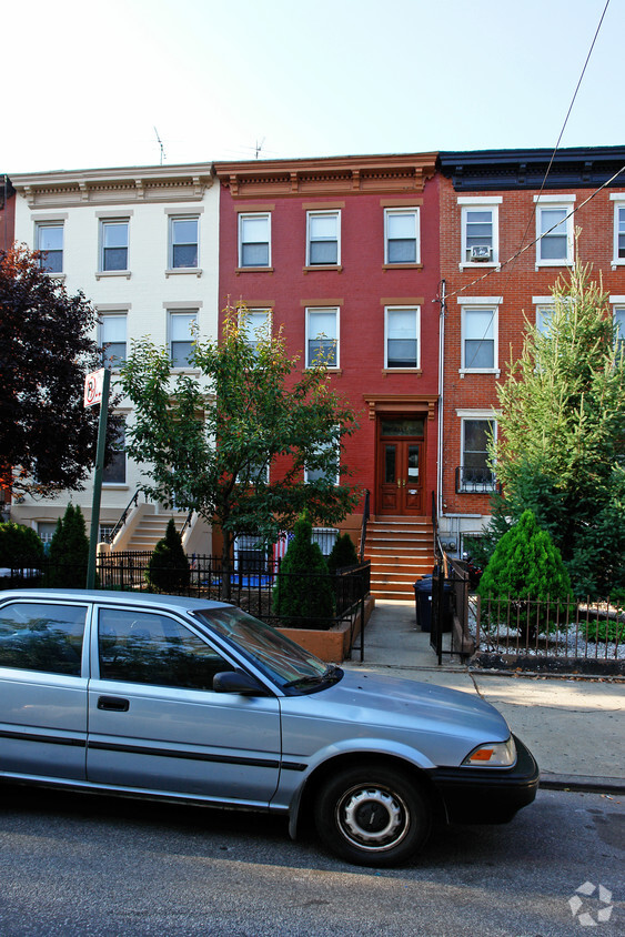 Building Photo - 80 4th Pl