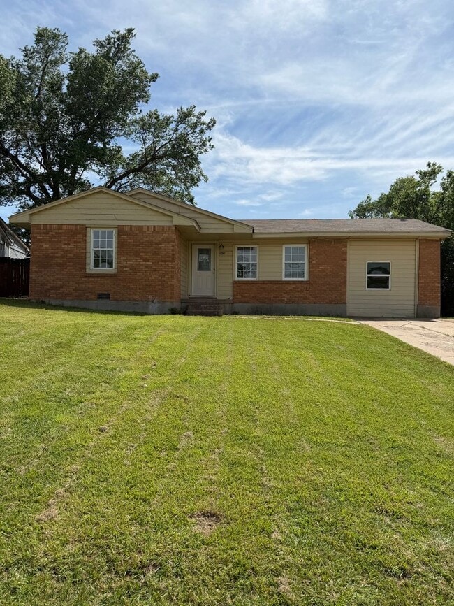 Building Photo - 3428 NW Lincoln Ave