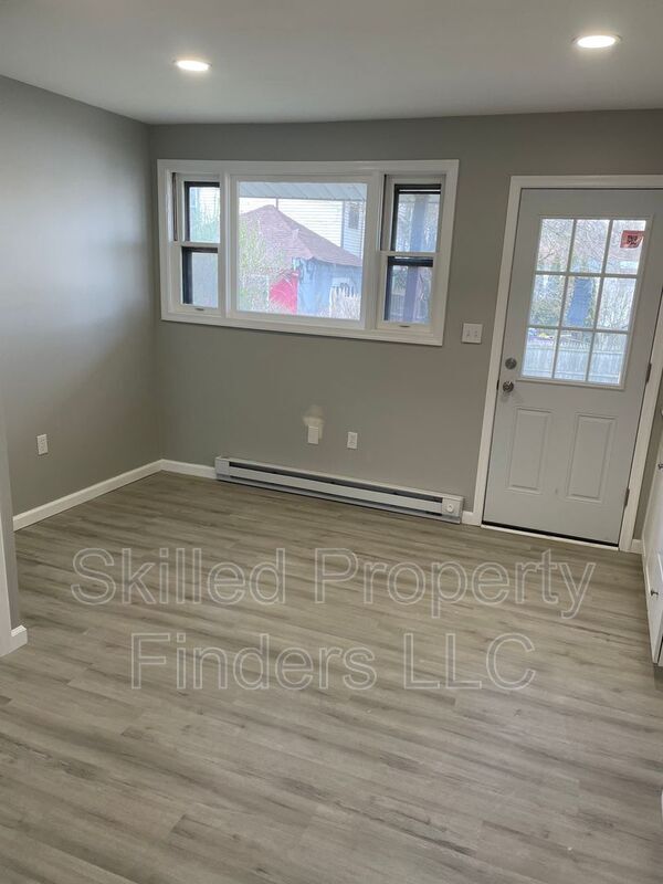 344346 Pear St Unit 346, Scranton, PA 18505 Condo for Rent in