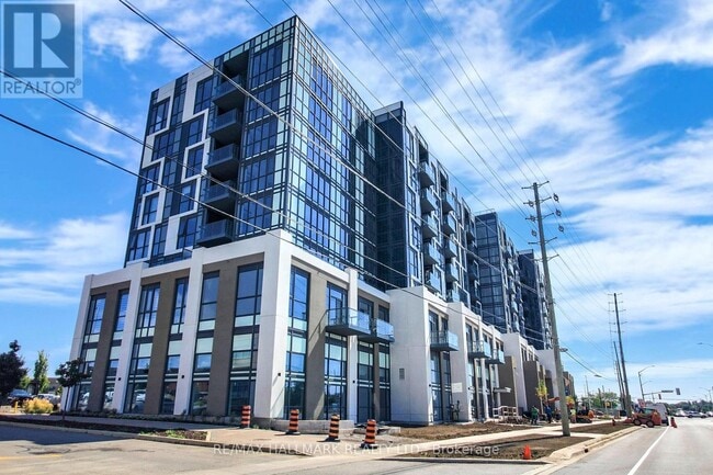 Building Photo - 509 Dundas St W