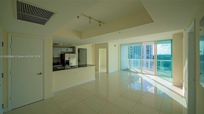Foto del edificio - 1871 NW S River Dr