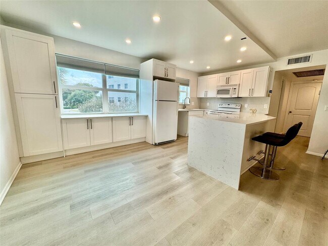 Building Photo - 272 Grantham East Apt #272, Deerfield Beac...