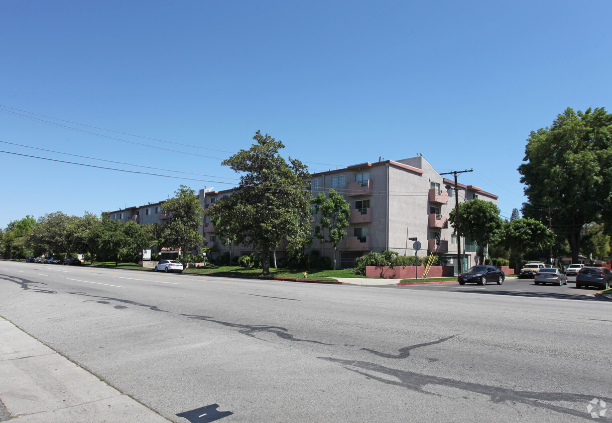 Primary Photo - Sherman Oaks Regency Apartments