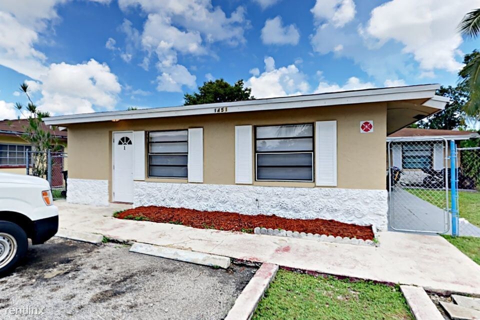 Primary Photo - 1451 NW 20th Ct