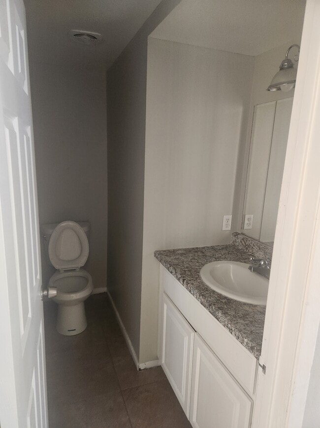 Building Photo - 14324 El Dorado Dr
