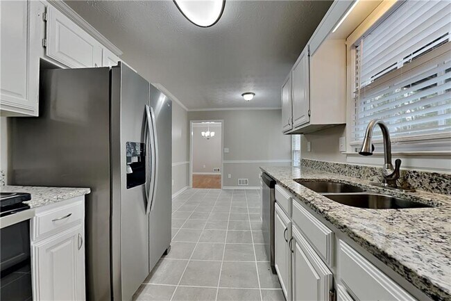 Foto del edificio - 3115 Pond Ridge Trail