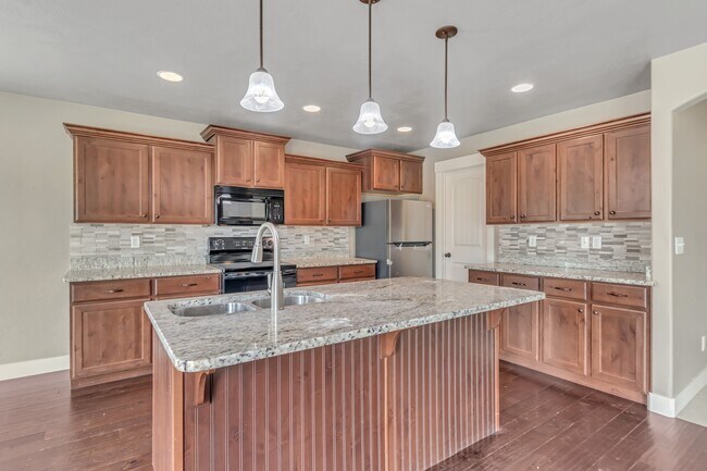 Foto del edificio - 15 S 900th E