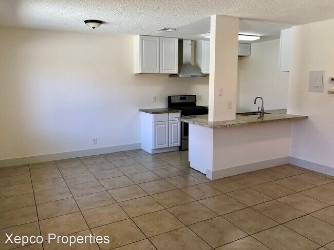 Building Photo - 1 br, 1 bath House - 82145 Valencia Ave #2