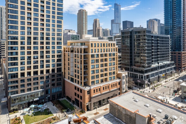 Photo - Chateau on Wells Apartments