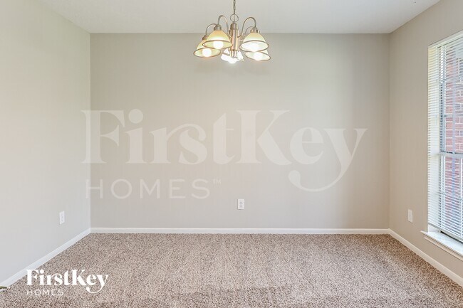 Foto del edificio - 24111 Ayscough Ln