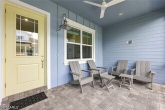 Building Photo - 7239 Saona CT