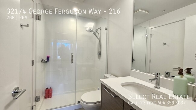 Photo du bâtiment - 32174 George Ferguson Way