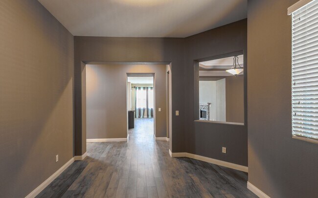 Foto del edificio - Fabulous Single Story 3 Bedroom Home Conve...