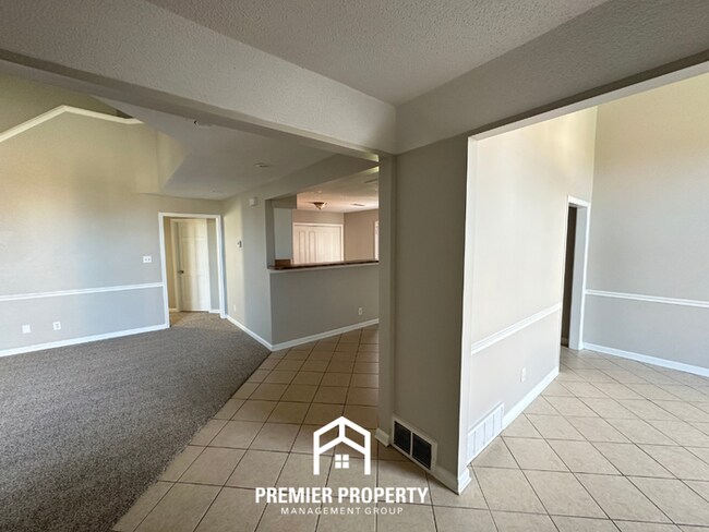 Foto del edificio - HALF OFF FIRST MONTHS RENT! Stunning 3BR/2.5BA | 1,840 Sq Ft, Luxury Primary Suite & 2-Car Garage