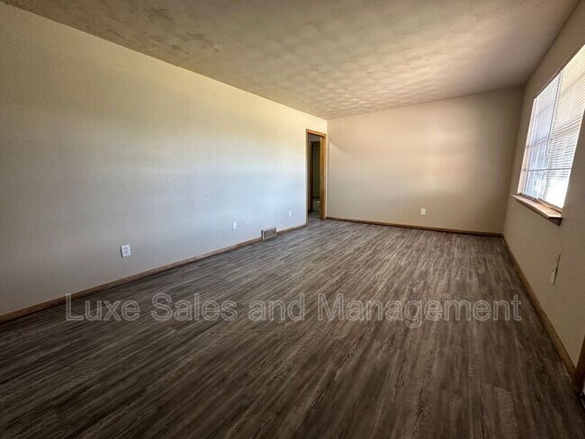 Foto del edificio - 3005 SW 52nd Pl