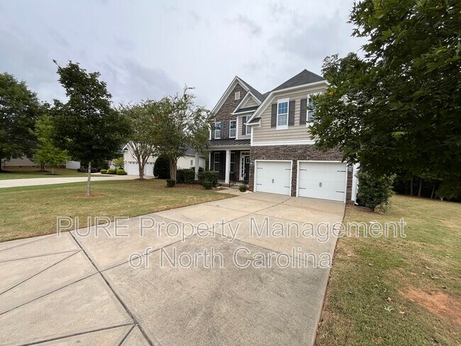 Building Photo - 719 Trailhead Ln