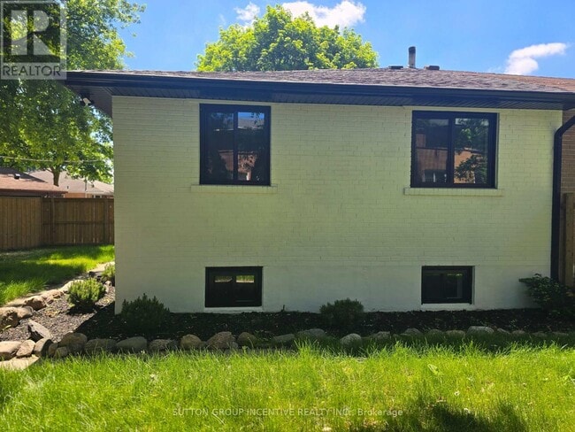 Building Photo - 69 Marlin Ct