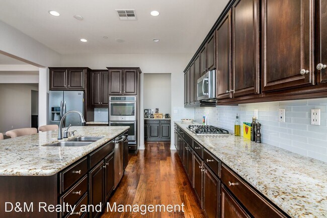 Foto del edificio - 4 br, 3.5 bath House - 1074 Vanessa Way