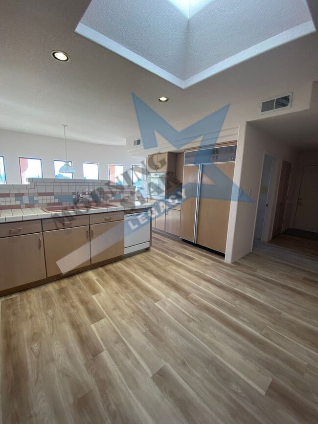 Foto del edificio - VIEWS!!  Spacious home in Picacho Hills!