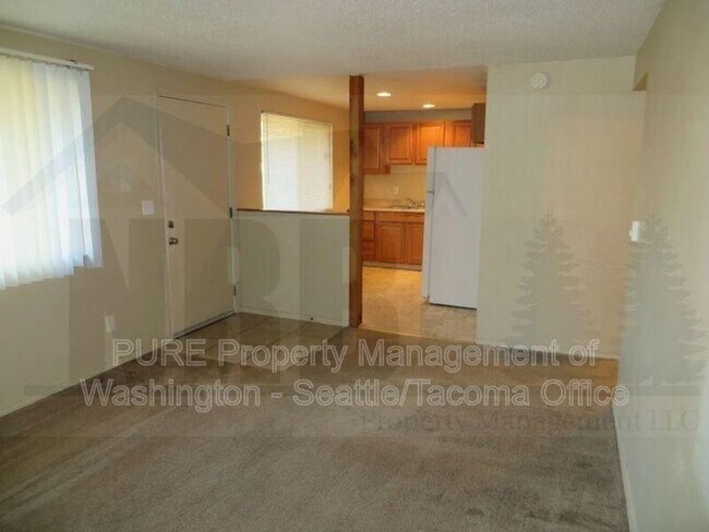 Building Photo - 3717 S Manitou Way
