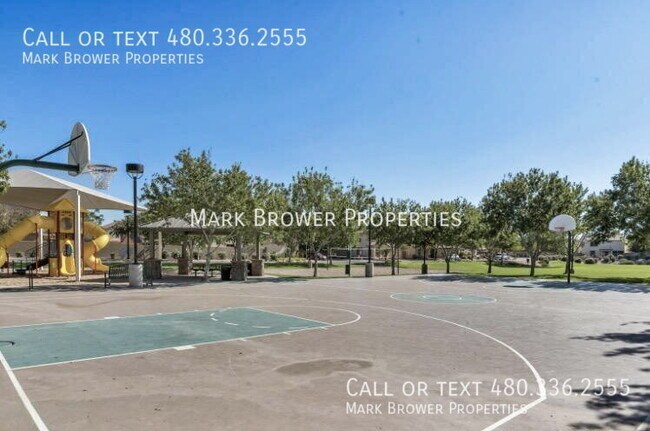 Foto del edificio - 4450 E Oxford Ln