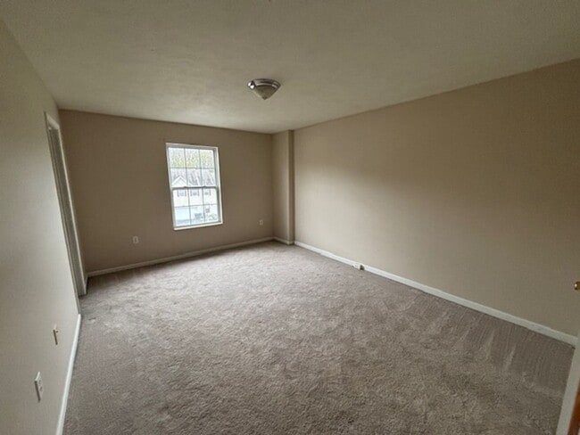 Foto del edificio - 3 Bedroom/2.5 Bath Townhome in Export, PA