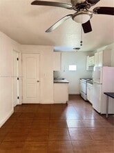 Building Photo - 410 N 58th Ave