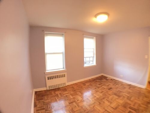 Foto del edificio - 8665 Bay Pkwy