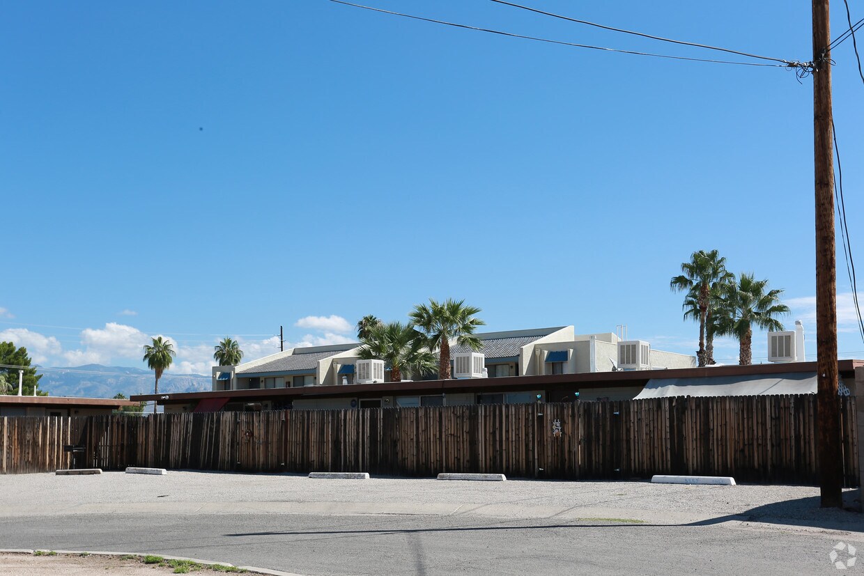 Foto del edificio - Helen St Apartments