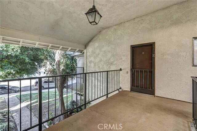 Foto del edificio - 2329 Via Mariposa W