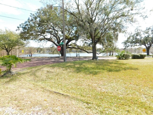 Building Photo - 1 Bed Lake Davis/ Downtown Orlando Apartment