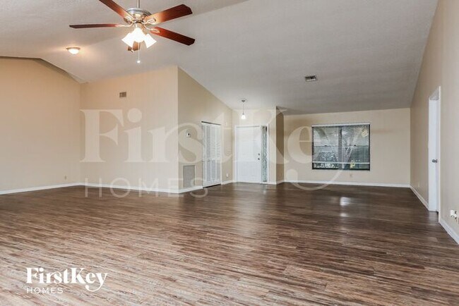 Foto del edificio - 3999 NW 73rd Way